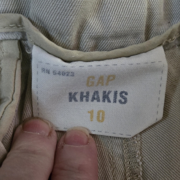 GAP Tan Bermuda Shorts Classic Summer Style Sz10 - Picture 4 of 8